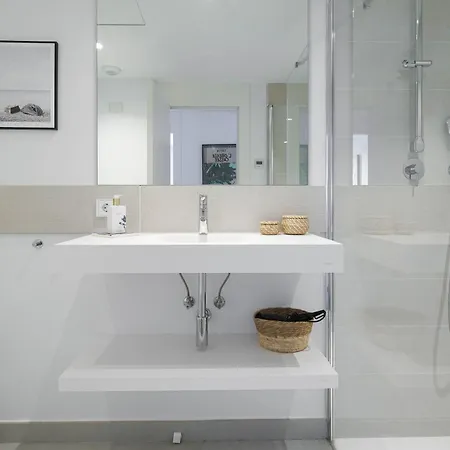 Newly Produced And Modern With Large Terrace Apartment Fuengirola