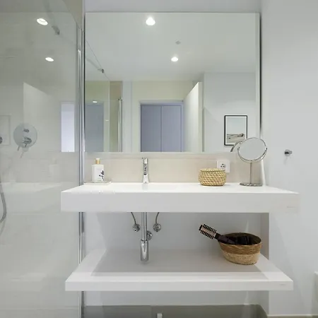 Newly Produced And Modern With Large Terrace Apartment Fuengirola